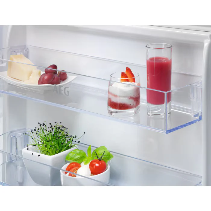 AEG OSK5O88ES 5000 Series Integrated In-Column Larder Fridge - Image 3