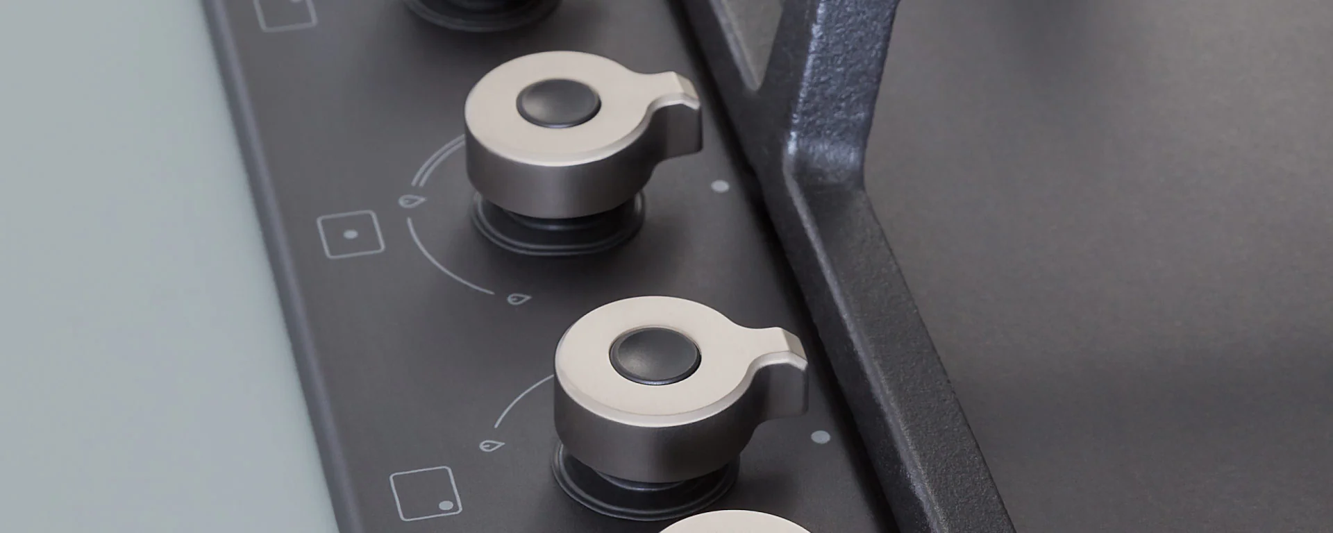 Bertazzoni P905CPRONE Professional Series 90cm Gas hob with Central Dual Wok - Image 4