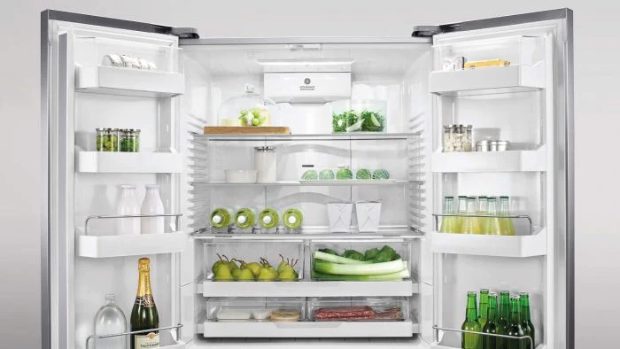 Fisher & Paykel Series 7 RF540ADUX6 Stainless Steel Plumbed American Fridge Freezer - Image 3