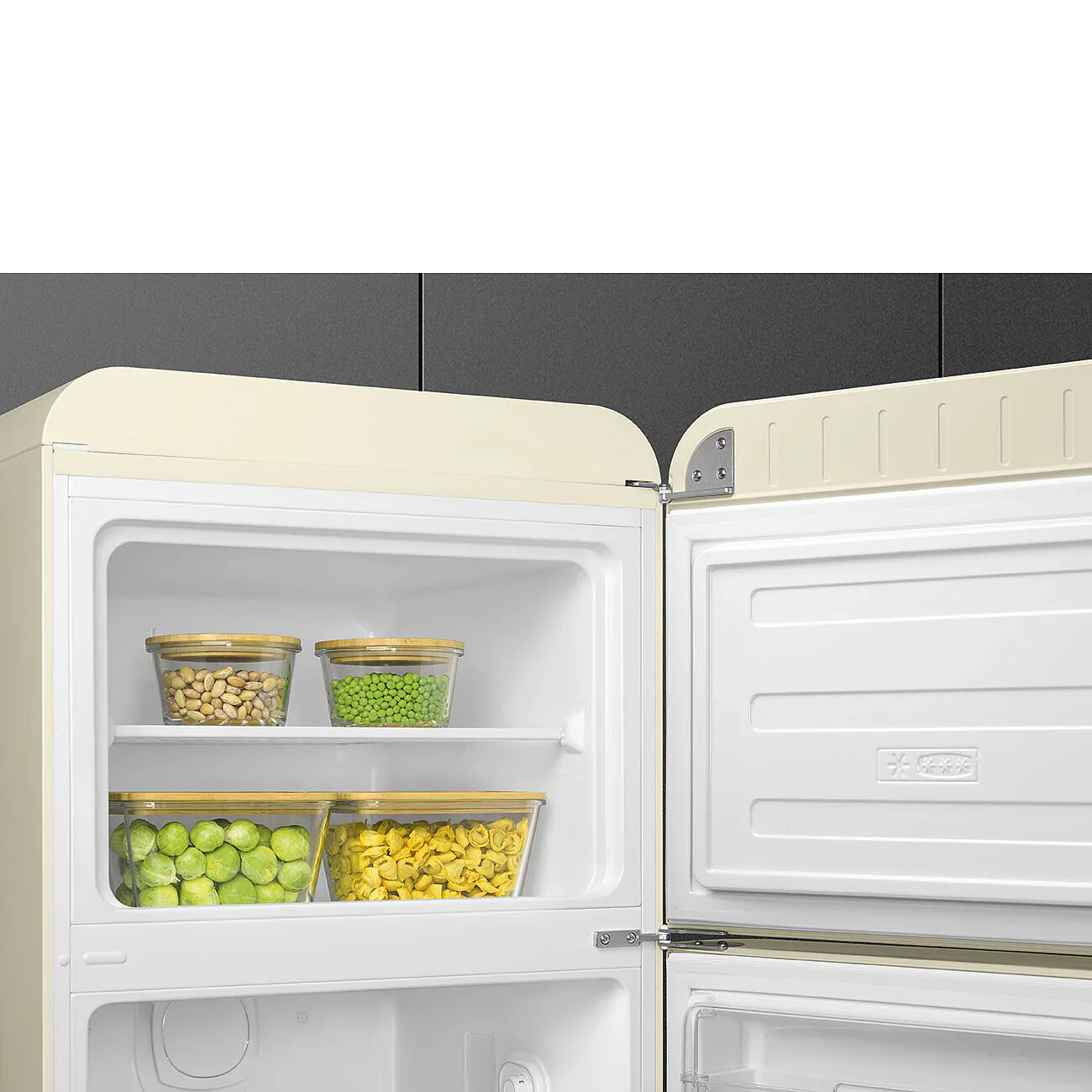Smeg FAB30RCR6UK 50's Style Right Hand Hinge Retro Fridge Freezer - Image 2