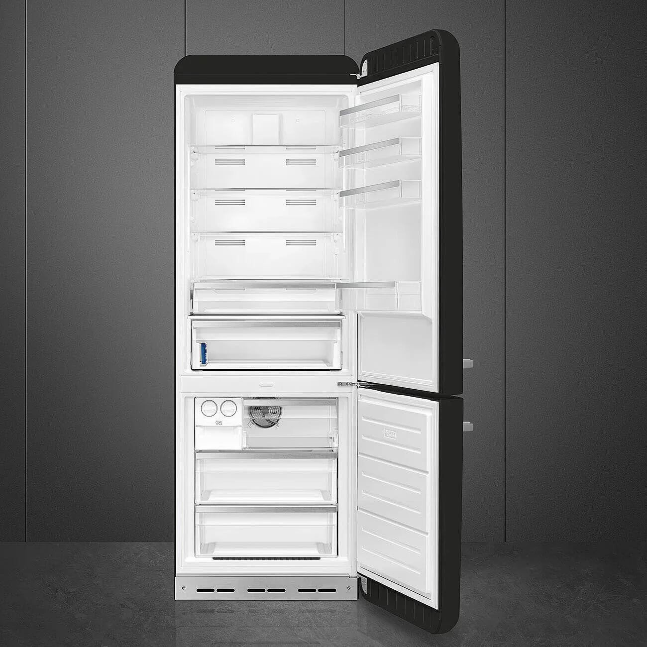 Smeg FAB38RBL6 50's Style Right Hand Hinge Retro Fridge Freezer - Image 2
