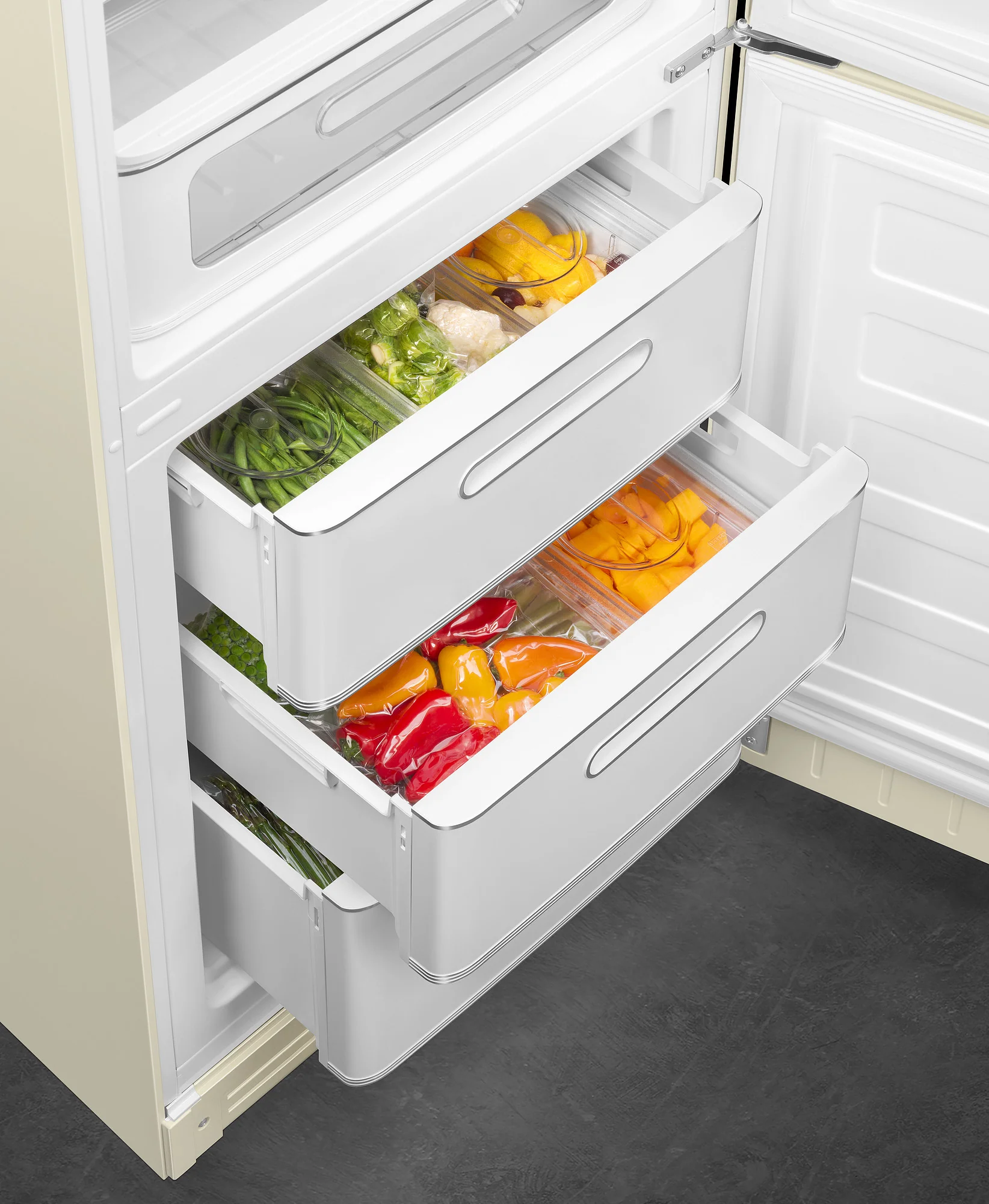 Smeg FAB32RCR5 Retro Fridge Freezer - Image 7